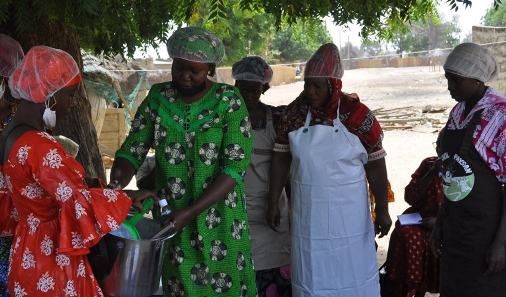 Senegal_Caprine Milk Women photo